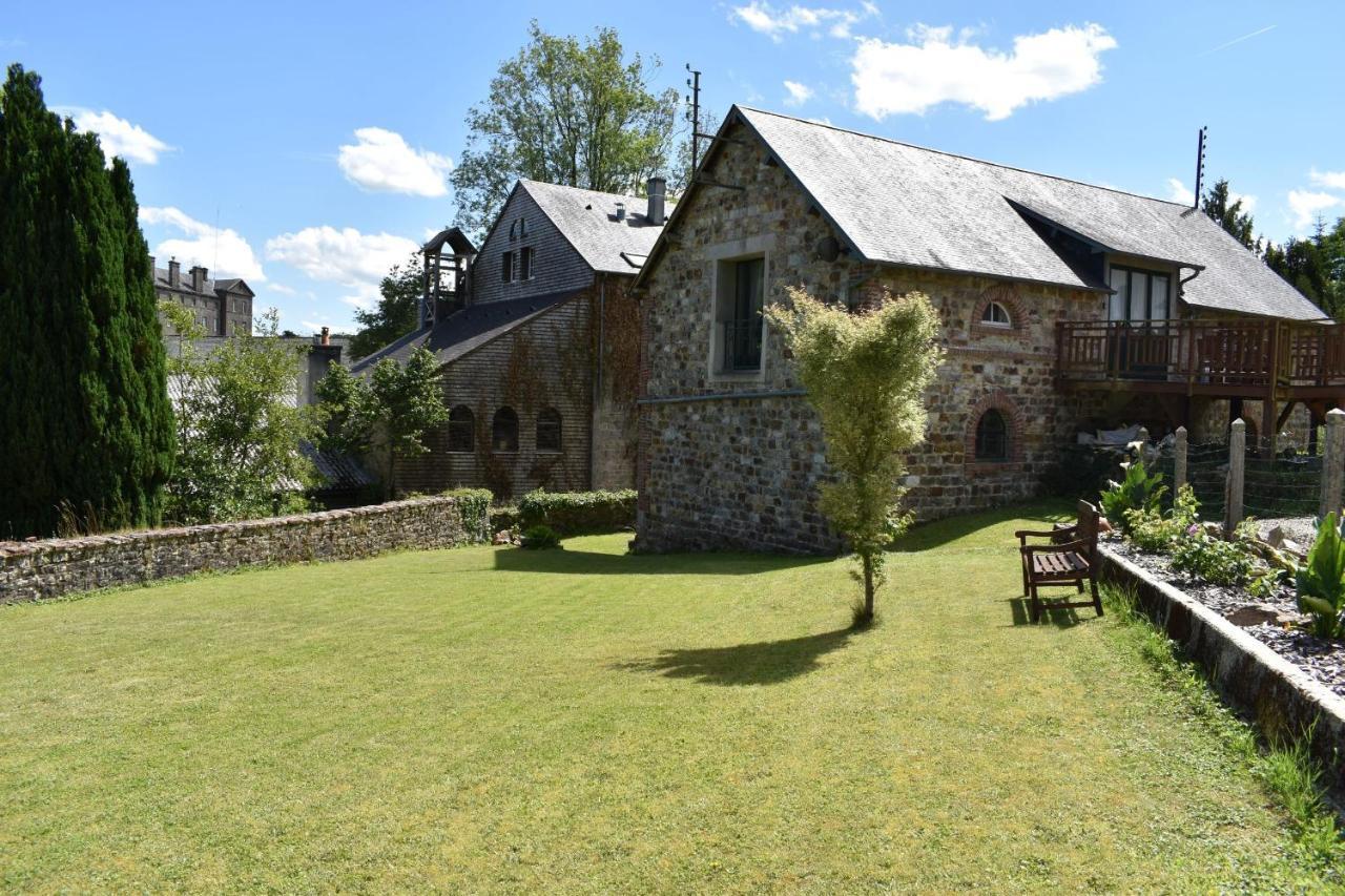Gites In Le Neufbourg -Mortain 外观 照片