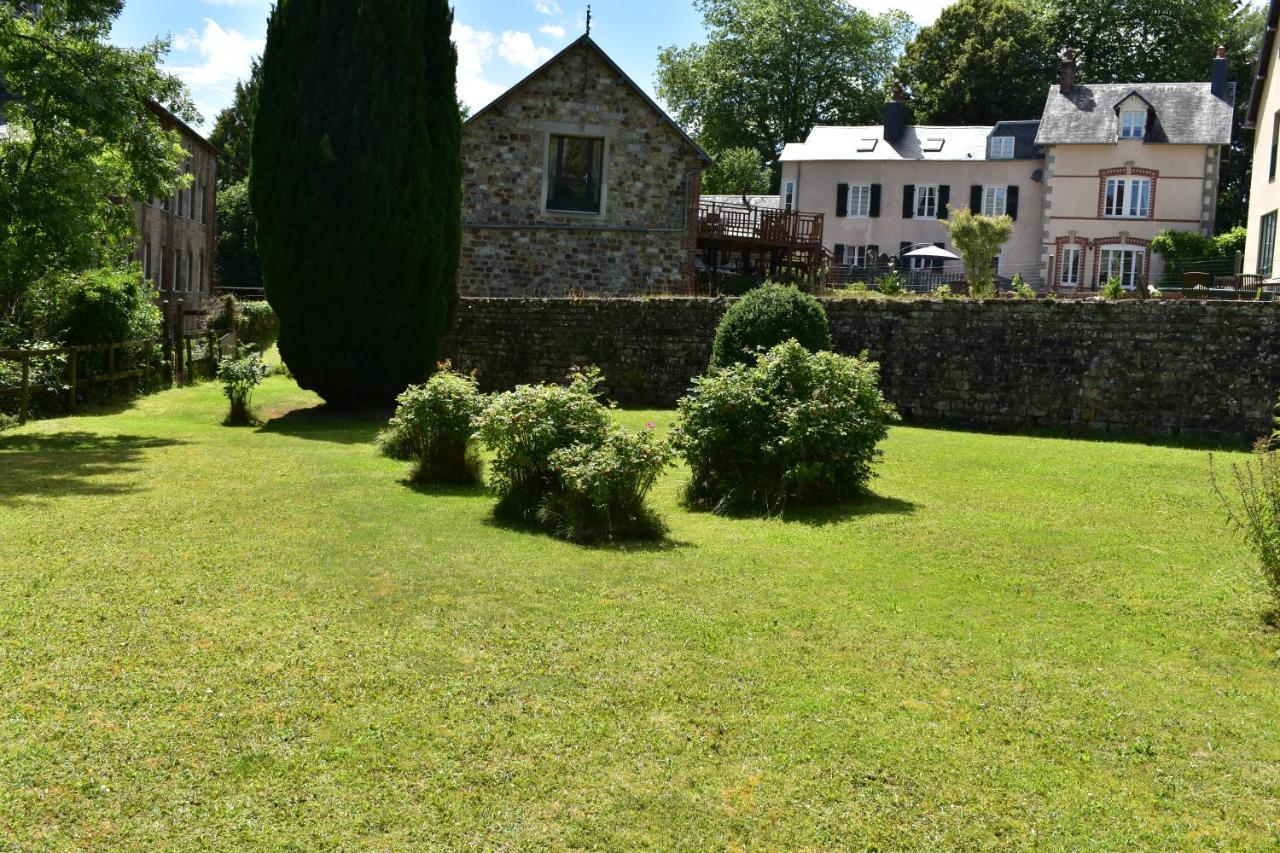 Gites In Le Neufbourg -Mortain 外观 照片